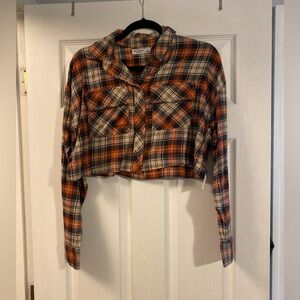 Arizona Juniors Womens Long Sleeve Boxy Fit Button-Down Shirt